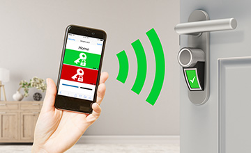 LoRa-based Internet of Things smart home door lock